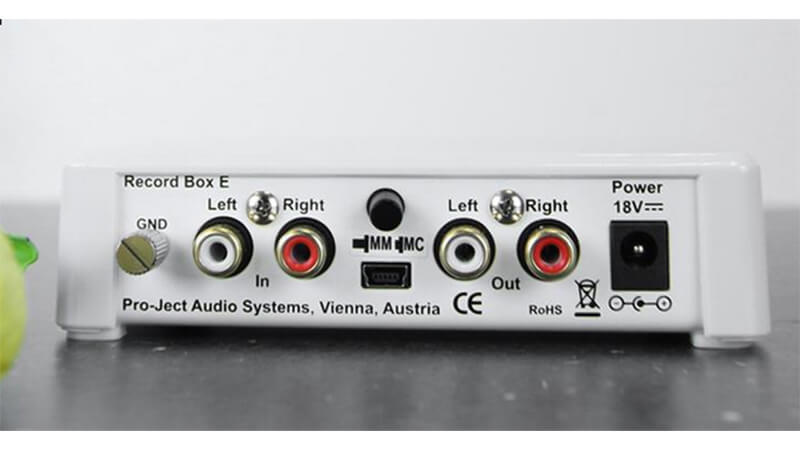 Phono Pre Amply Pro-Ject Record Box E