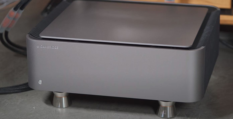 Power Amply Cambridge Edge M