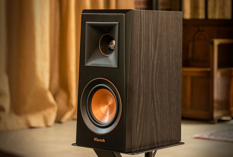 Loa nghe nhạc Klipsch RP-600M cấu tạo gồm 2 củ loa