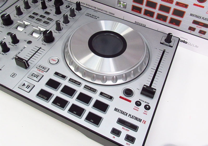B&agrave;n DJ Numark Mixtrack Platinum FX Silver 