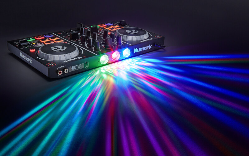 B&agrave;n DJ Numark Party Mix