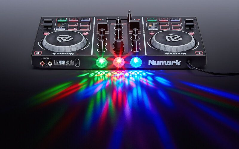 B&agrave;n DJ Numark Party Mix