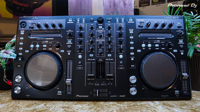 Bàn DJ Pioneer DDJ S1 