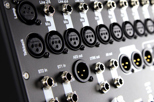 Mixer Allen & Heath Qu-32 Chrome