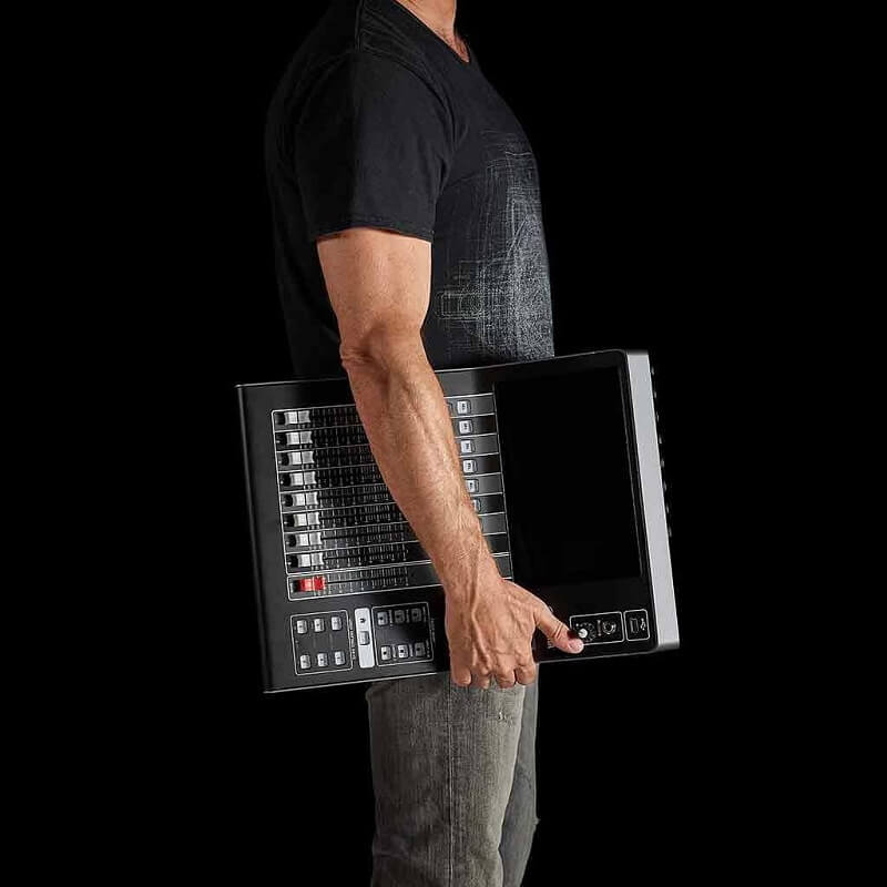 B&agrave;n mixer Yamaha DM3 Standard