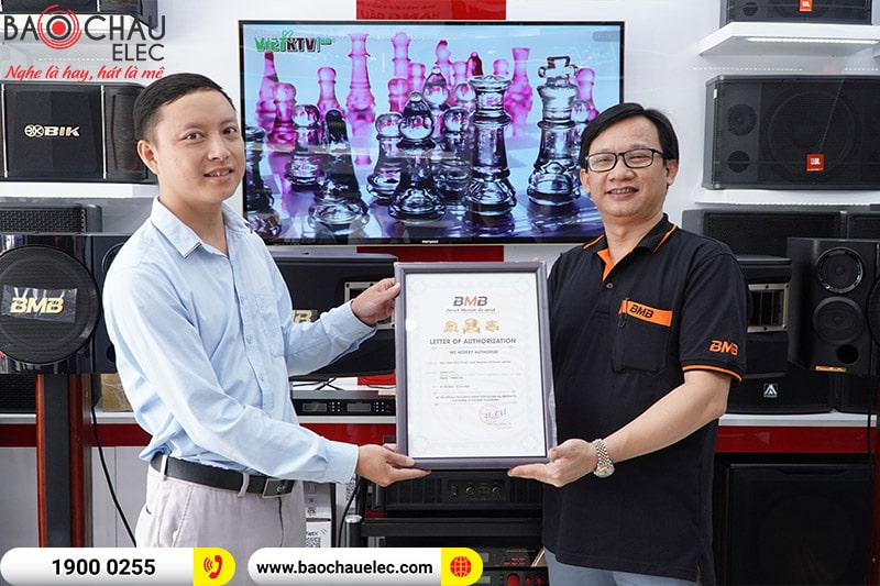 Chuyến gh&eacute; thăm đầy &yacute; nghĩa của chủ tịch BMB Tanaka tới showroom Trần Kh&aacute;t Ch&acirc;n &ndash; H&agrave; Nội 