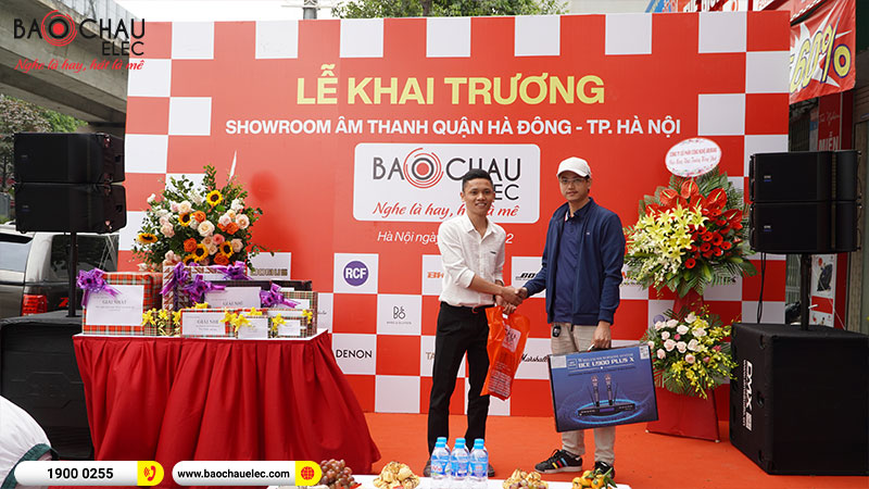 Khai trương showroom Bảo Ch&acirc;u Elec H&agrave; Đ&ocirc;ng