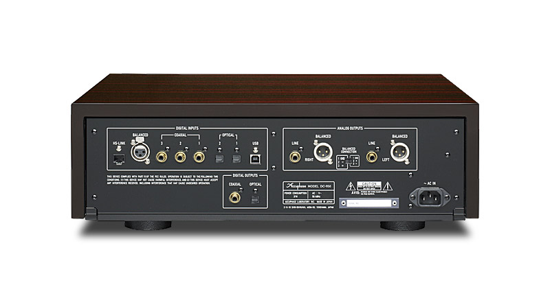 Bộ xử l&yacute; t&iacute;n hiệu Accuphase DC-950 với hệ thống cổng kết nối đa dạng