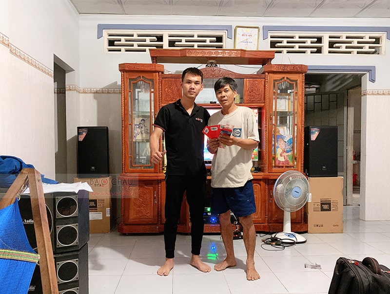 Dàn karaoke JBL của gia đình anh Long ở Bến Tre h4