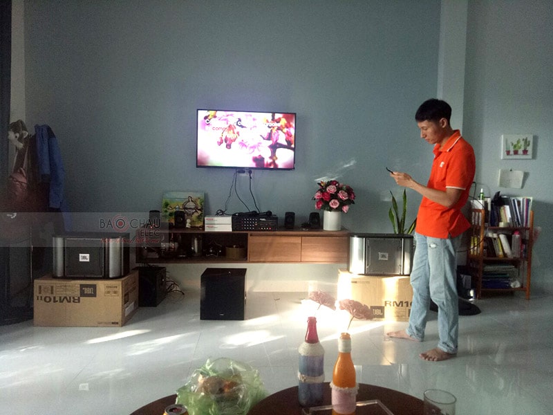 Dàn karaoke JBL cho gia đình anh Huy ở Đà Nẵng h5