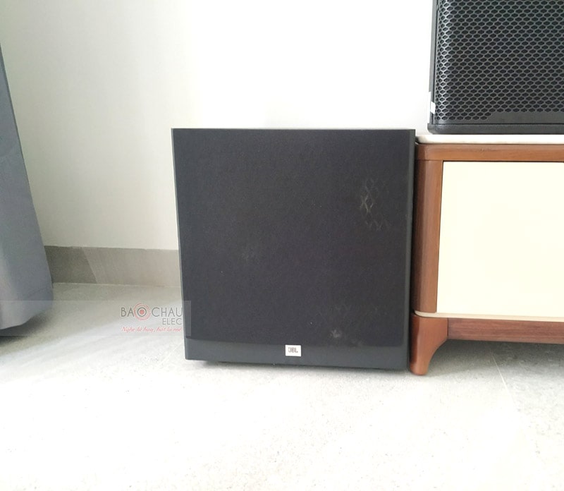 dàn karaoke JBL cho gia đình anh Trí ở Bình Thạnh h3