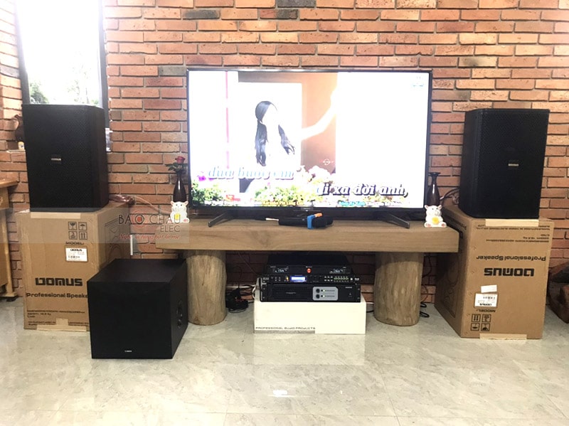 Cần sắp xếp c&aacute;c thiết bị ph&ugrave; hợp trong kh&ocirc;ng gian giải tr&iacute; để đạt chất lượng &acirc;m thanh tốt nhất 