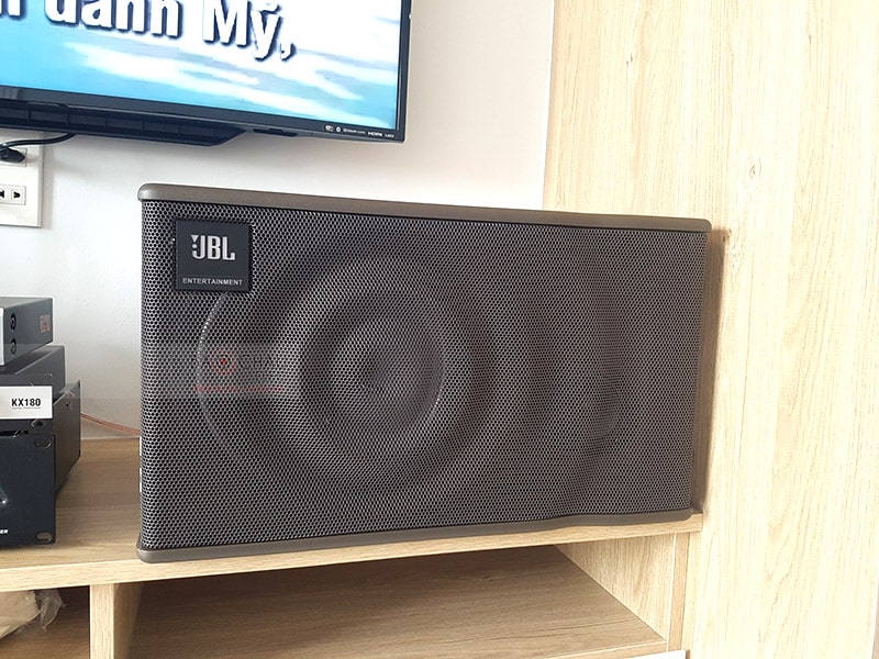 dàn karaoke JBL gia đình chị Út ở Quận 7 h1