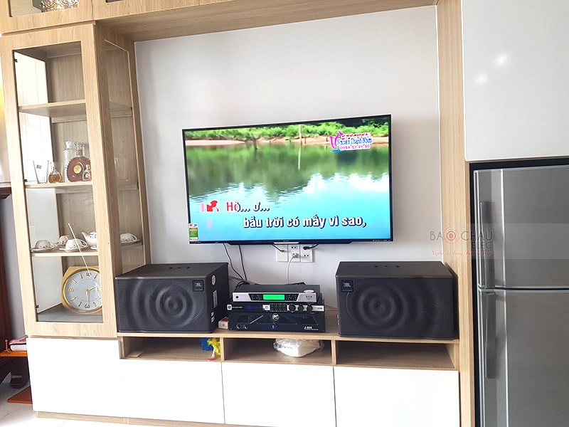 dàn karaoke JBL gia đình chị Út ở Quận 7 h3