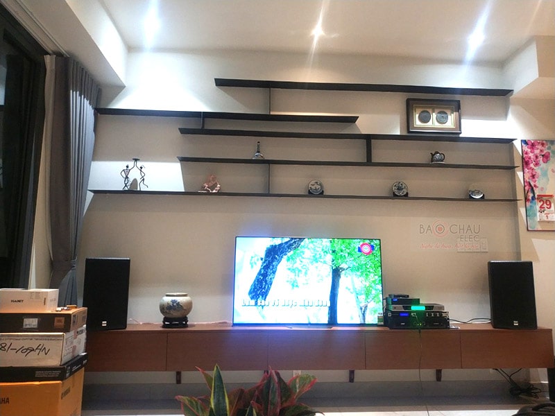 Dàn karaoke Alto của gia đình chị Dung ở Quận 4, HCM