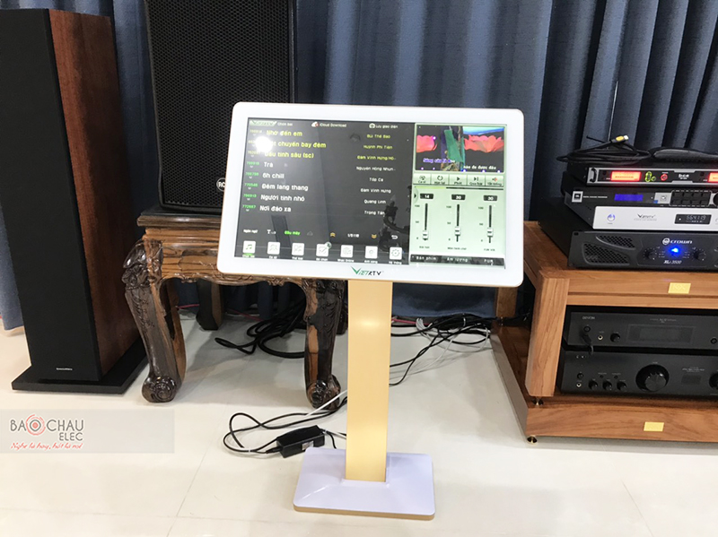 Dàn karaoke gia đình anh Khánh h4