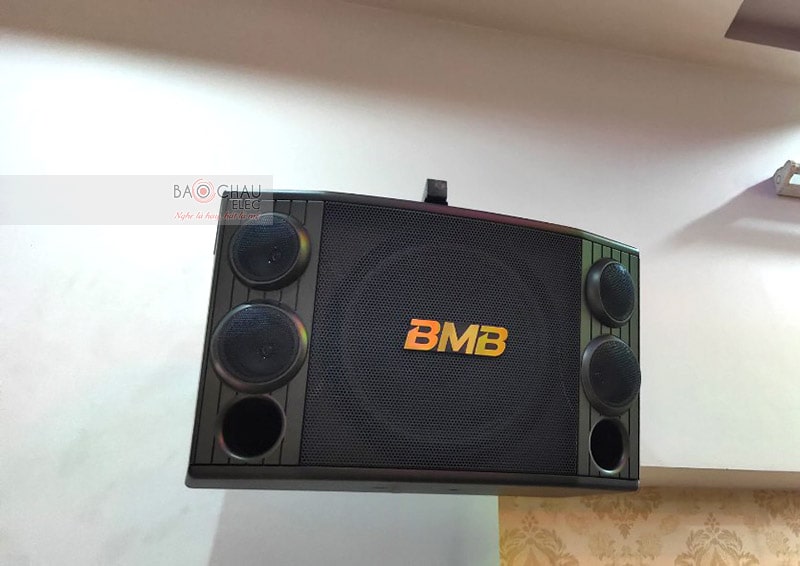 Dàn karaoke cao cấp của gia đình anh Hiền ở Đồng Văn h2