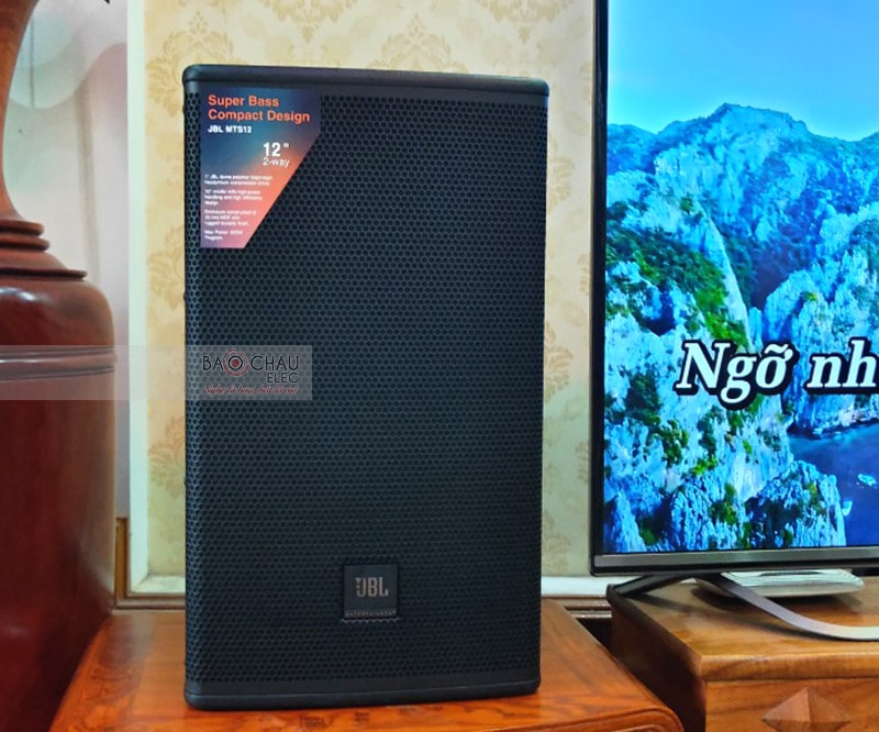 Dàn karaoke cao cấp của gia đình anh Hiền ở Đồng Văn h4