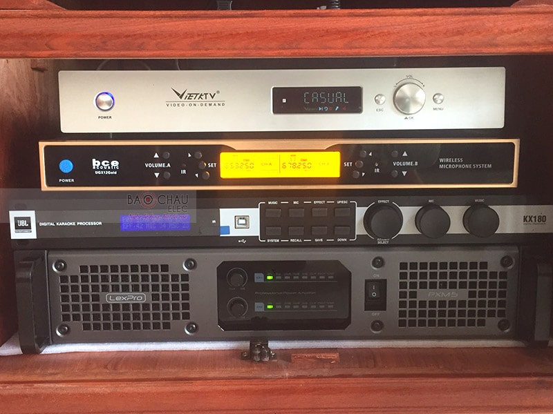 Dàn karaoke cao cấp cho gia đình cô Hoa ở Hà Đông h3