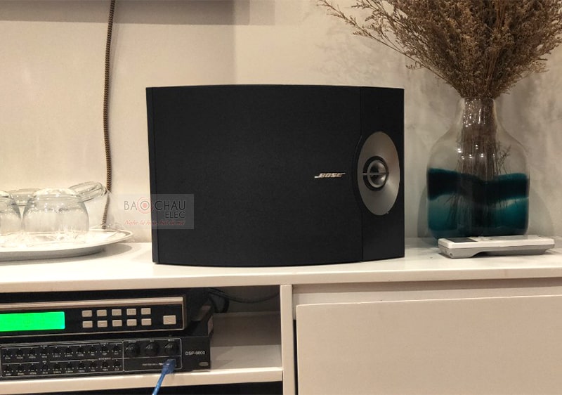 Loa Bose 301 seri 5 thiết kế nhỏ gọn và sang trọng