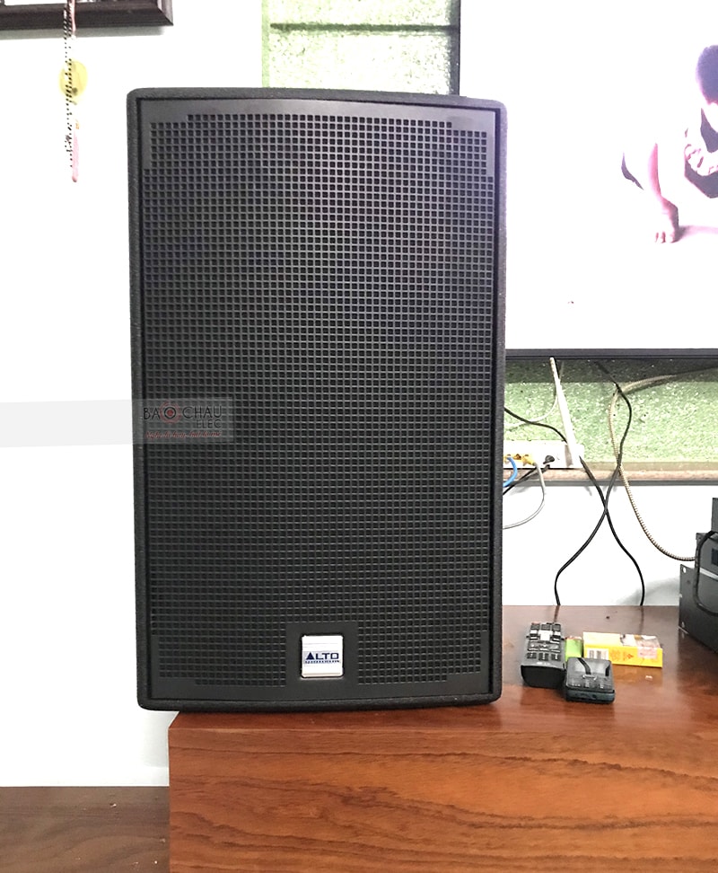 Dàn karaoke Alto của gia đình anh Kỳ ở Đông Sơn, Thanh Hóa h1
