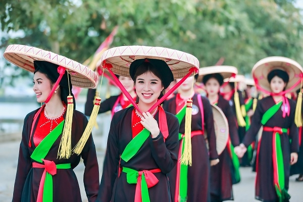 Dân ca quan họ Bắc Ninh là gì? Nguồn gốc, ý nghĩa hát quan họ