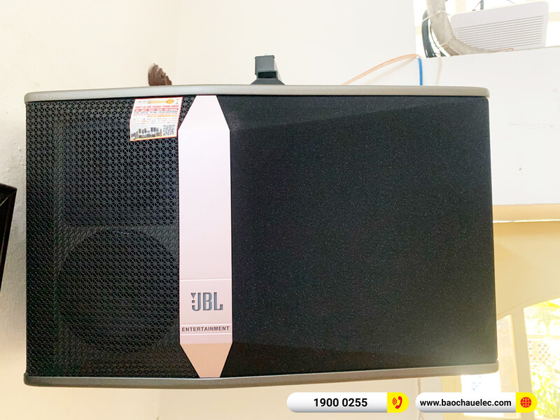 Lắp đặt dàn karaoke 24tr cho chị Ngọc ở Cần Thơ (JBL Ki510, BKSound DKA 8500)