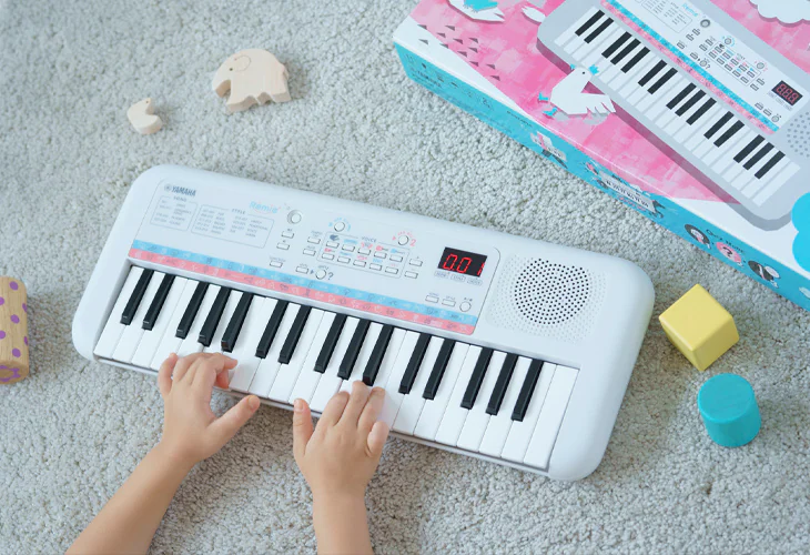 Đàn organ Yamaha PSS-E30