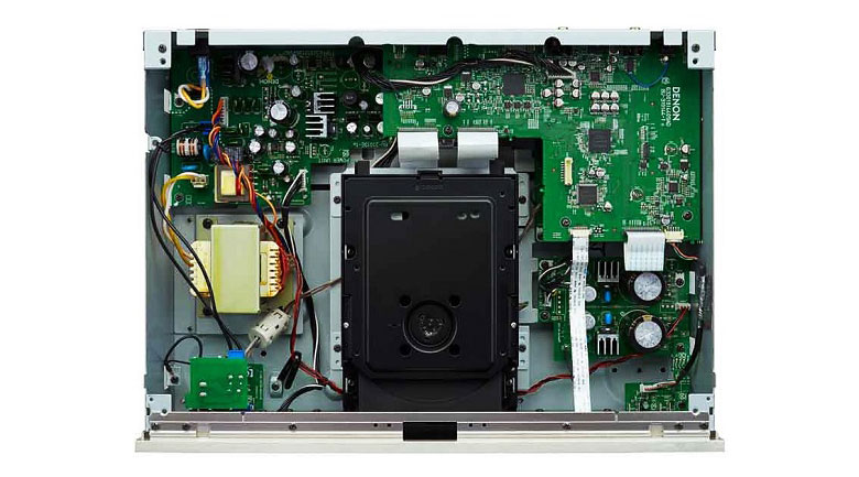 Đầu Denon DCD-1520AE được trang bị hệ thống linh kiện cao cấp