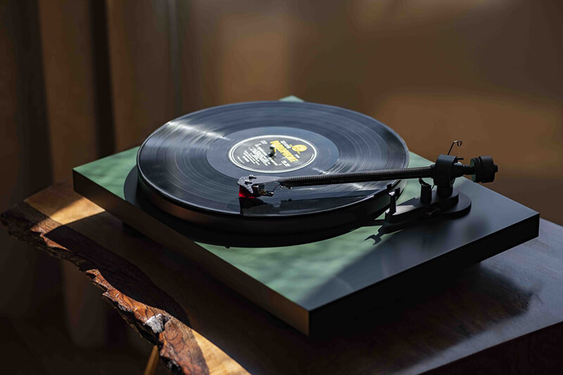 M&acirc;m đĩa than Pro-Ject Debut Carbon Evo