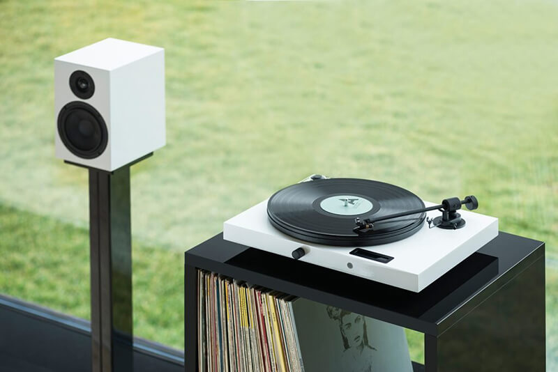 M&acirc;m đĩa than Pro-Ject Juke Box E