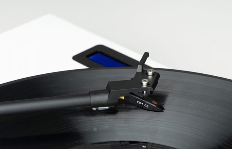 M&acirc;m đĩa than Pro-Ject Juke Box E