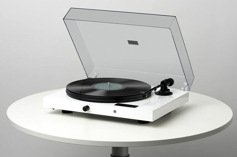 M&acirc;m đĩa than Pro-Ject Juke Box E