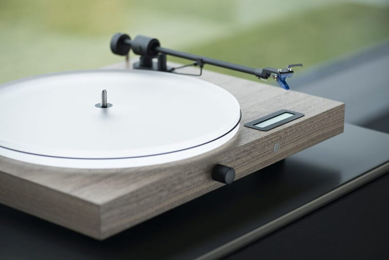 M&acirc;m đĩa than Pro-Ject Juke Box S2