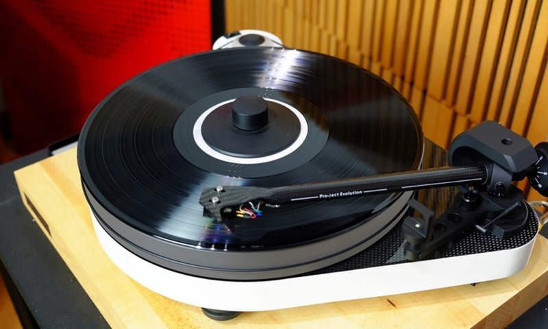 M&acirc;m đĩa than Pro-Ject RPM 5 Carbon