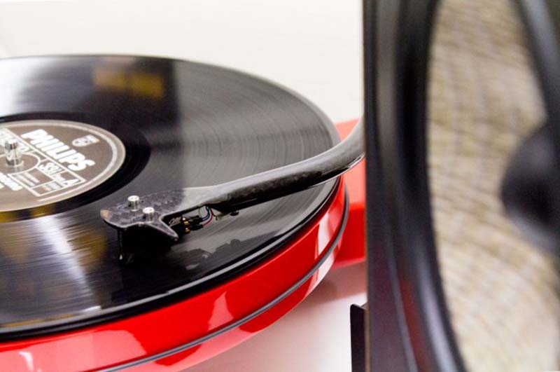 M&acirc;m đĩa than Pro-Ject RPM 3 Carbon