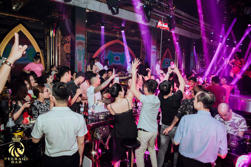 Hệ thống &acirc;m thanh qu&aacute;n Peerage Bar tại Hải Ph&ograve;ng gồm những thiết bị n&agrave;o?