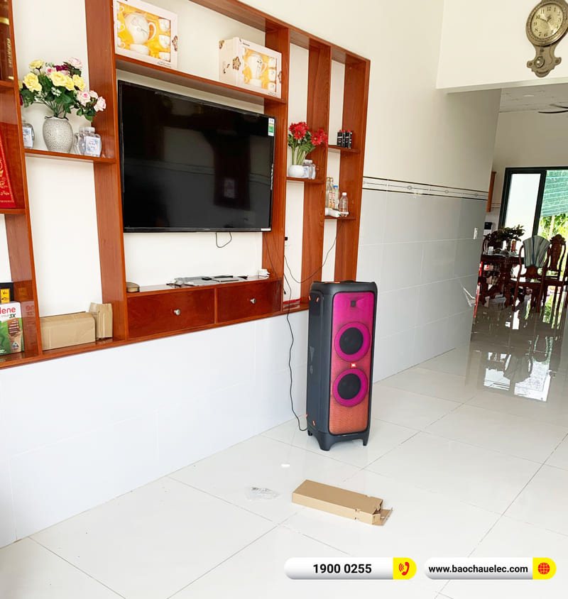 Bàn giao Loa JBL Partybox 1000 và Micro BKSound A3 Pro New hơn 23tr cho anh Phong ở TPHCM