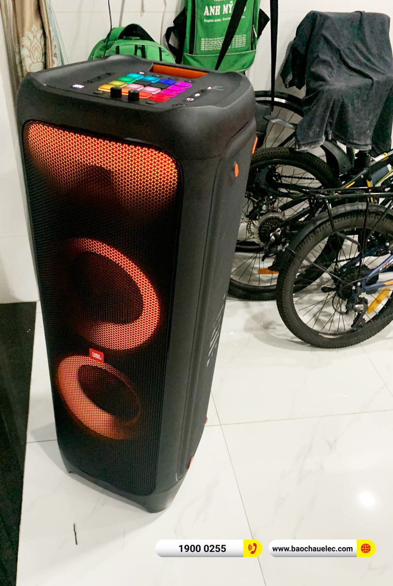 Bàn giao Loa JBL Partybox 1000 và Micro BKSound A3 Pro New hơn 23tr cho anh Phong ở TPHCM