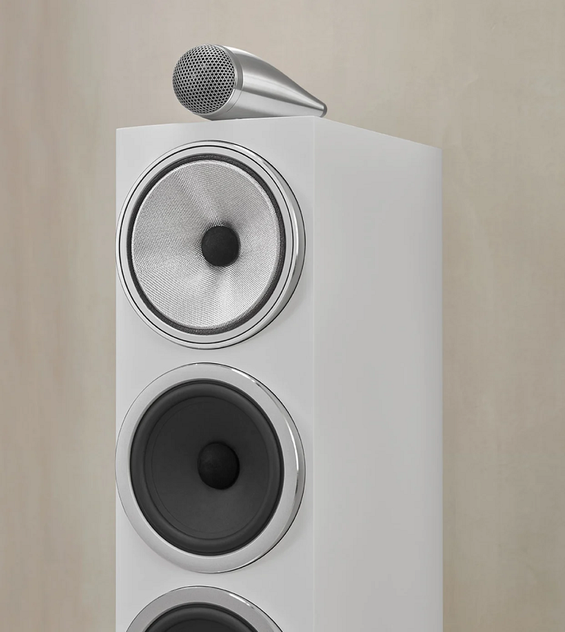 Loa B&W 703 S3