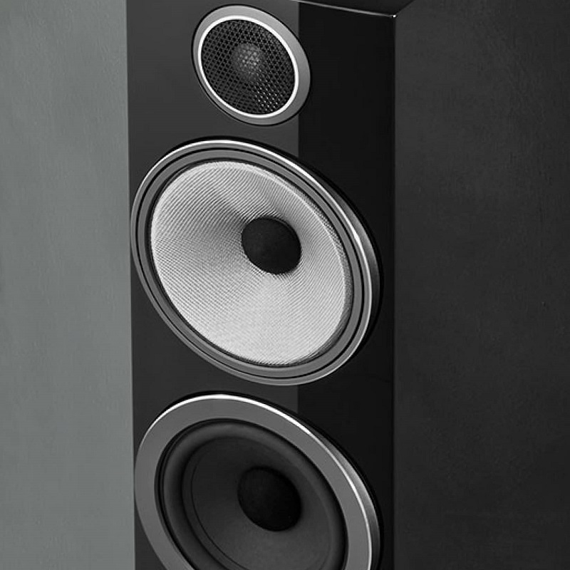 Loa B&W 704 S3