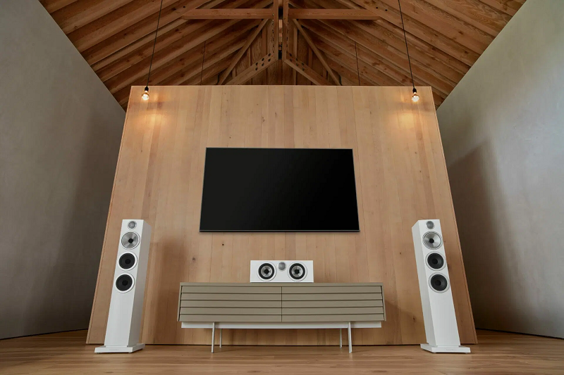 Loa B&W 704 S3