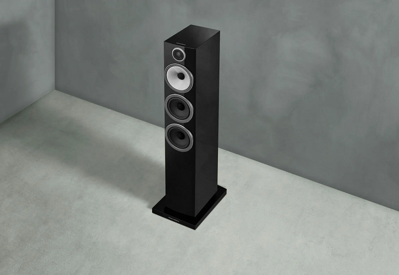 Loa B&W 704 S3