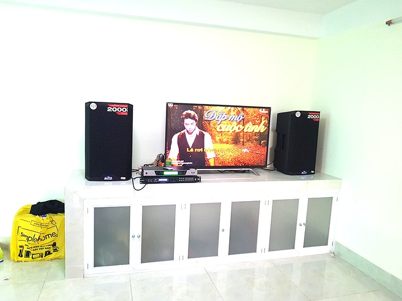 lắp đặt d&agrave;n karaoke loa Alto TS312