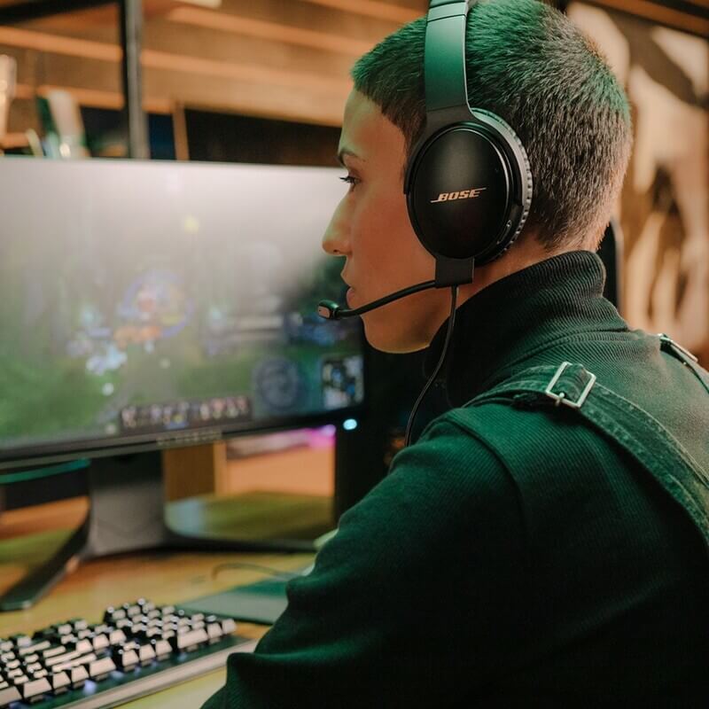 Tai nghe chụp tai Bose Quietcomfort 35 II Gaming Headset