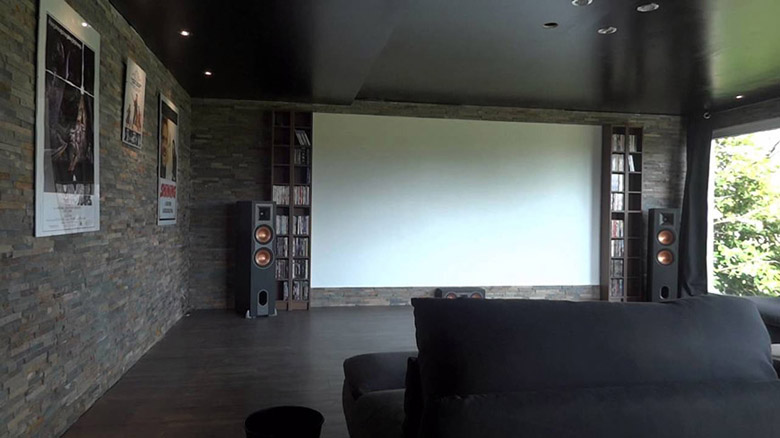 Loa Klipsch R28F phù hợp với nhiều không gian giải trí