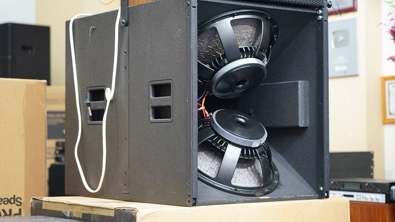 Loa mid low l&agrave; g&igrave;? Tại sao d&agrave;n line array n&ecirc;n d&ugrave;ng Loa midlow