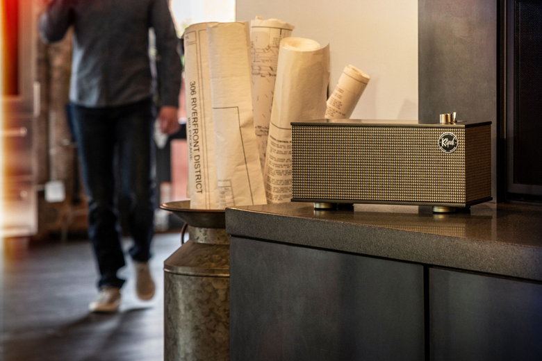 Loa Klipsch The One II nhỏ gọn, sang trọng