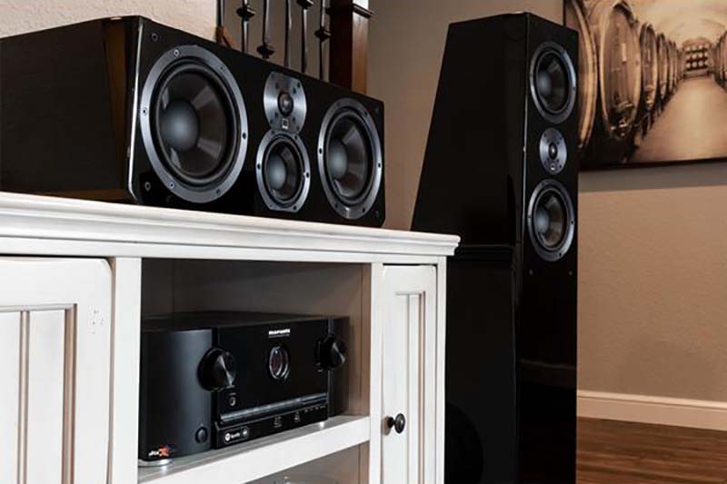 Loa cột SVS Ultra Tower 