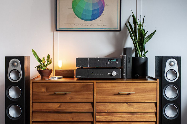 Loa Monitor Audio Silver 300 thiết kế sang trọng